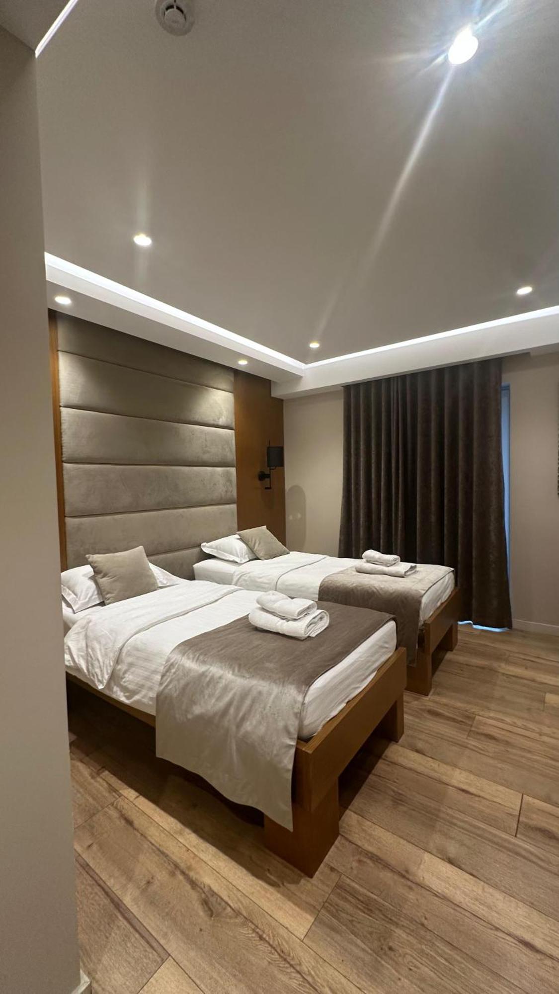 Hotel Queen Selita e Vogel Ngoại thất bức ảnh