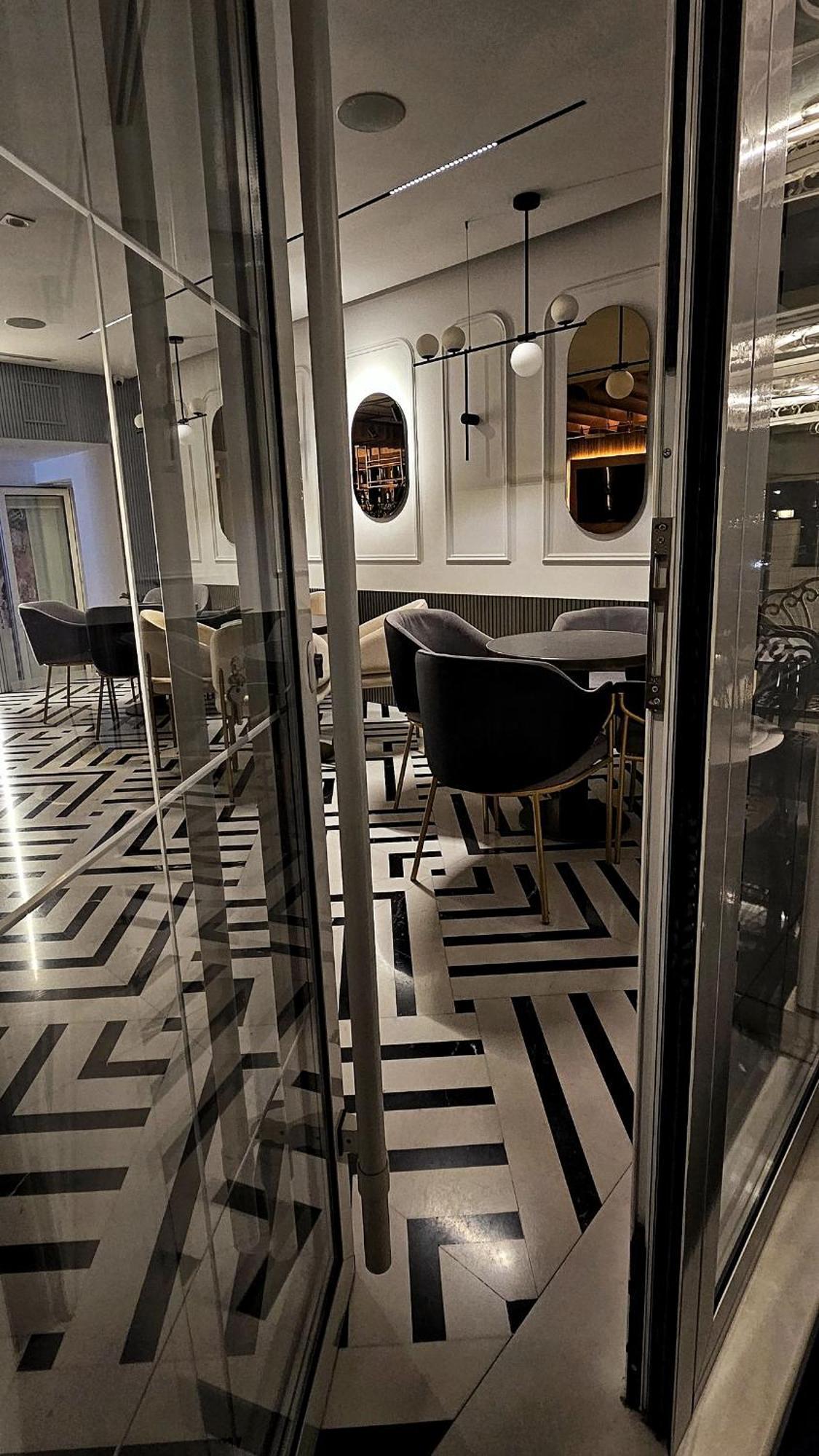 Hotel Queen Selita e Vogel Ngoại thất bức ảnh