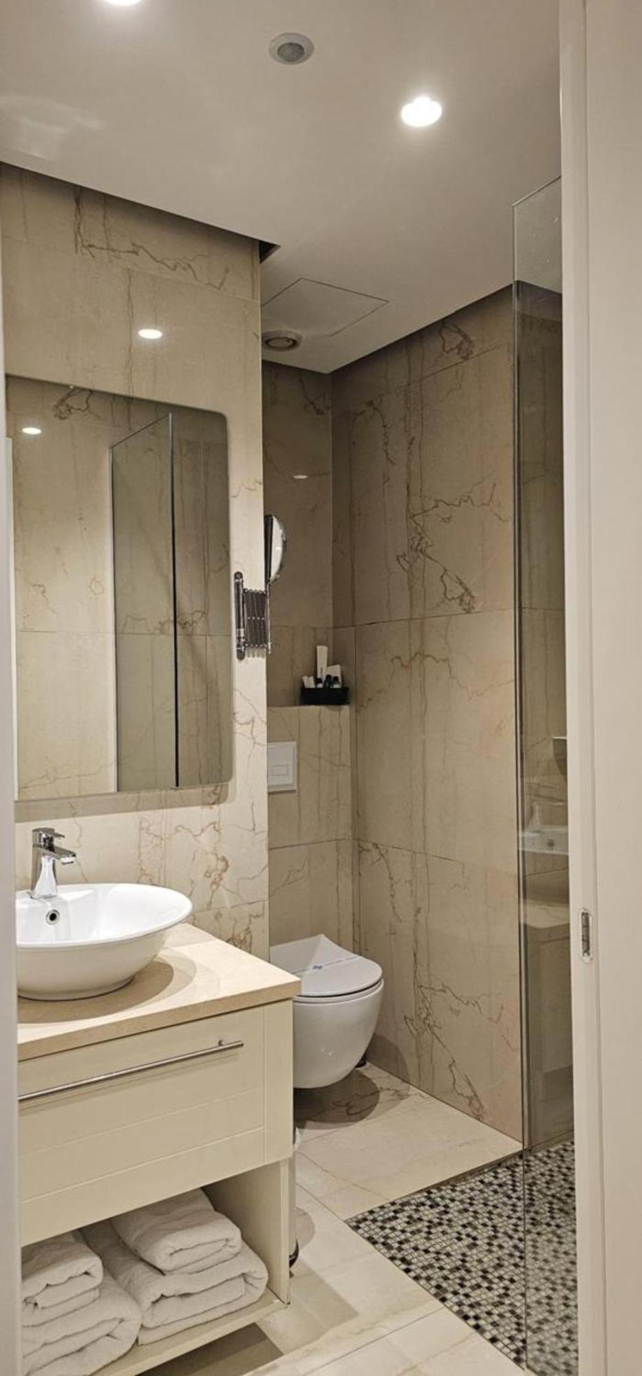 Hotel Queen Selita e Vogel Ngoại thất bức ảnh