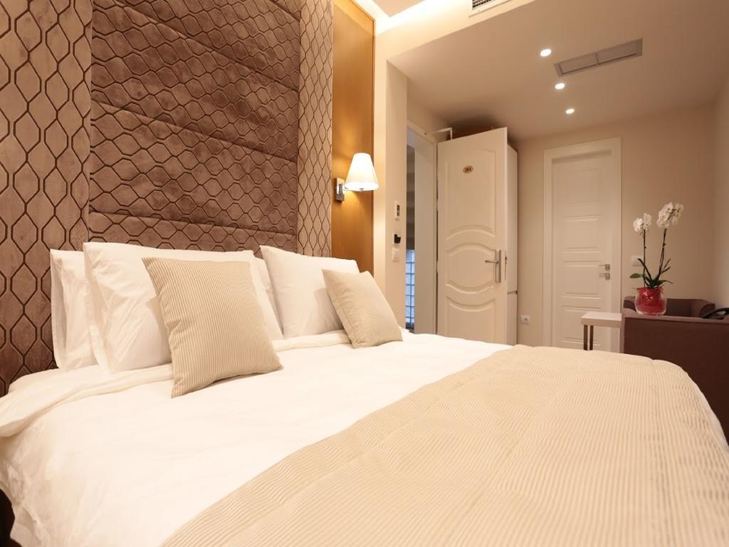 Hotel Queen Selita e Vogel Ngoại thất bức ảnh